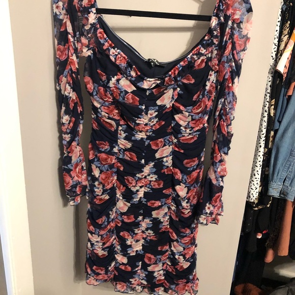 NWOT Lulus M off the shoulder black floral dress - Picture 2 of 4